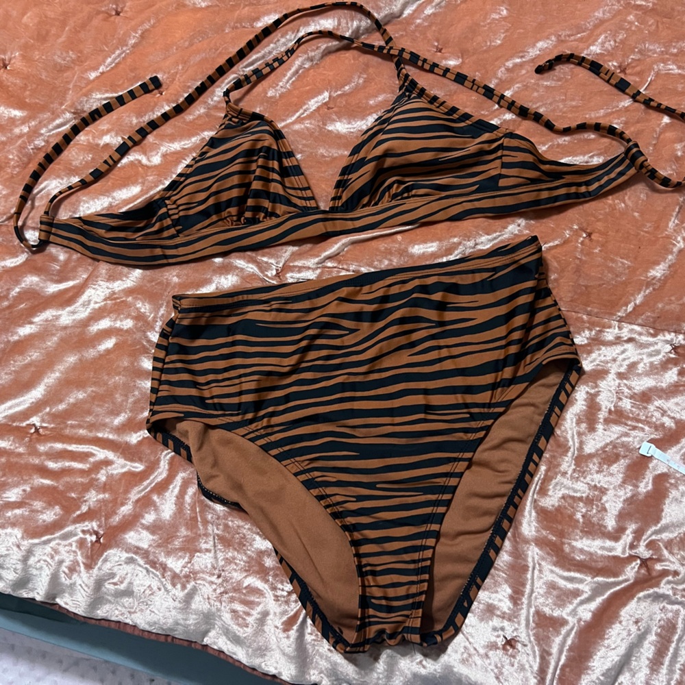 Kona Sol Animal Print Striped Bikini Set Brown & Black Medium Top - Large Bottom